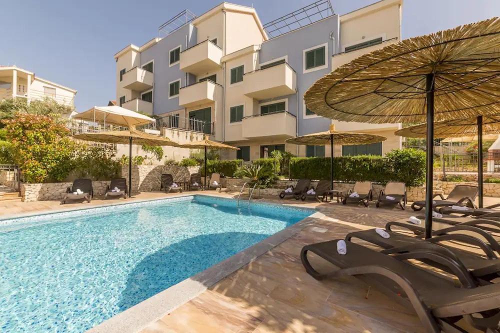 Apartment Relax Villa Salena Slatine Exterior foto
